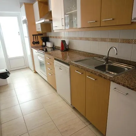 In Puerto Del Carmen Sleeps 5 Includes Swimming Pool&air Con 8 * Puerto del Carmen (Lanzarote)