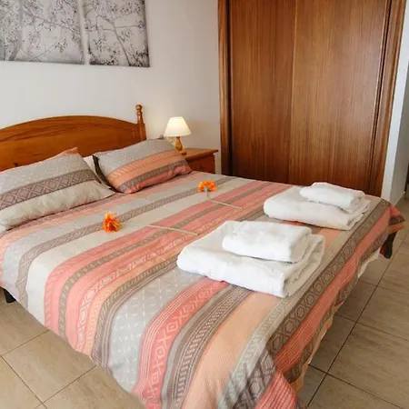 In Puerto Del Carmen Sleeps 5 Includes Swimming Pool&air Con 8 Villa